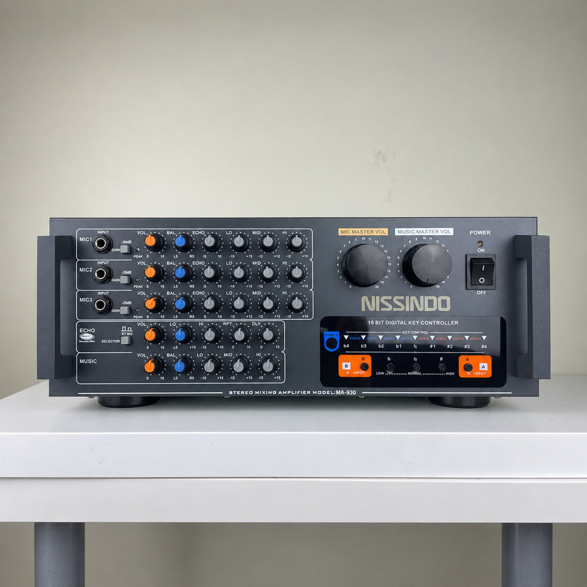 Nissindo MA-930 600-Watt Stereo Mixing Amplifier (Display)